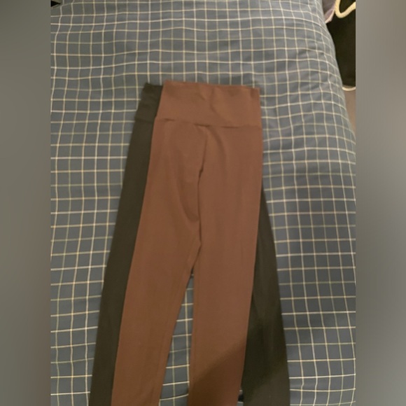 New Black and Brown Pairs of Leggings !! - Picture 6 of 11
